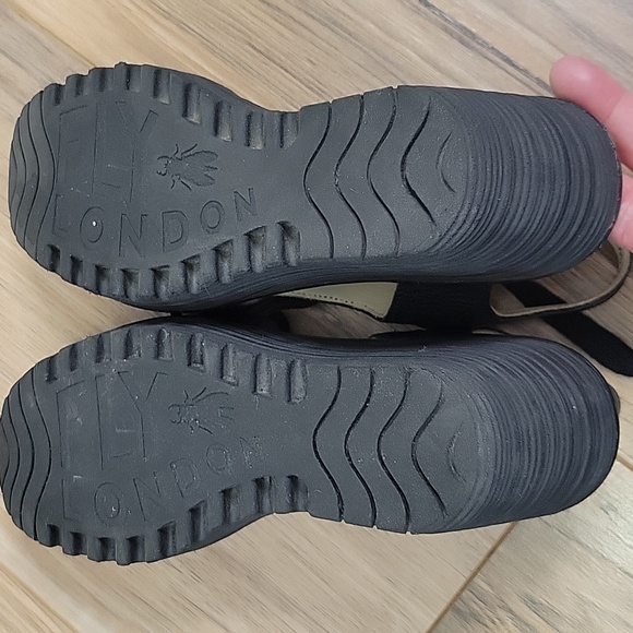 Fly London Ylva Black Leather Wedge Sandals - Picture 8 of 16